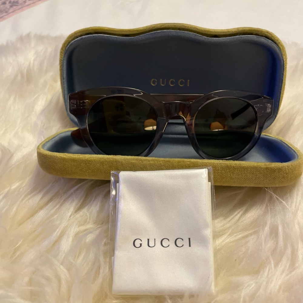 GUCCI sunglasses